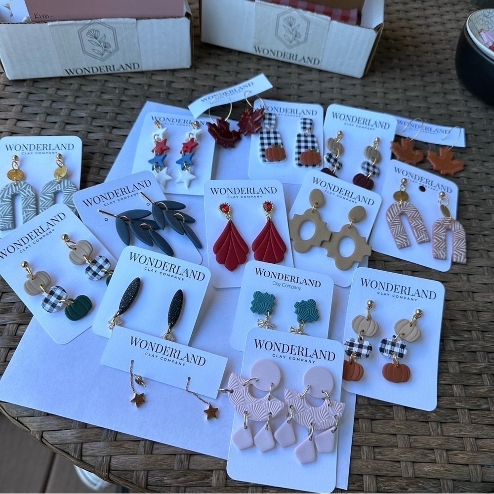 MYSTERY 2 pack of dangle earrings!